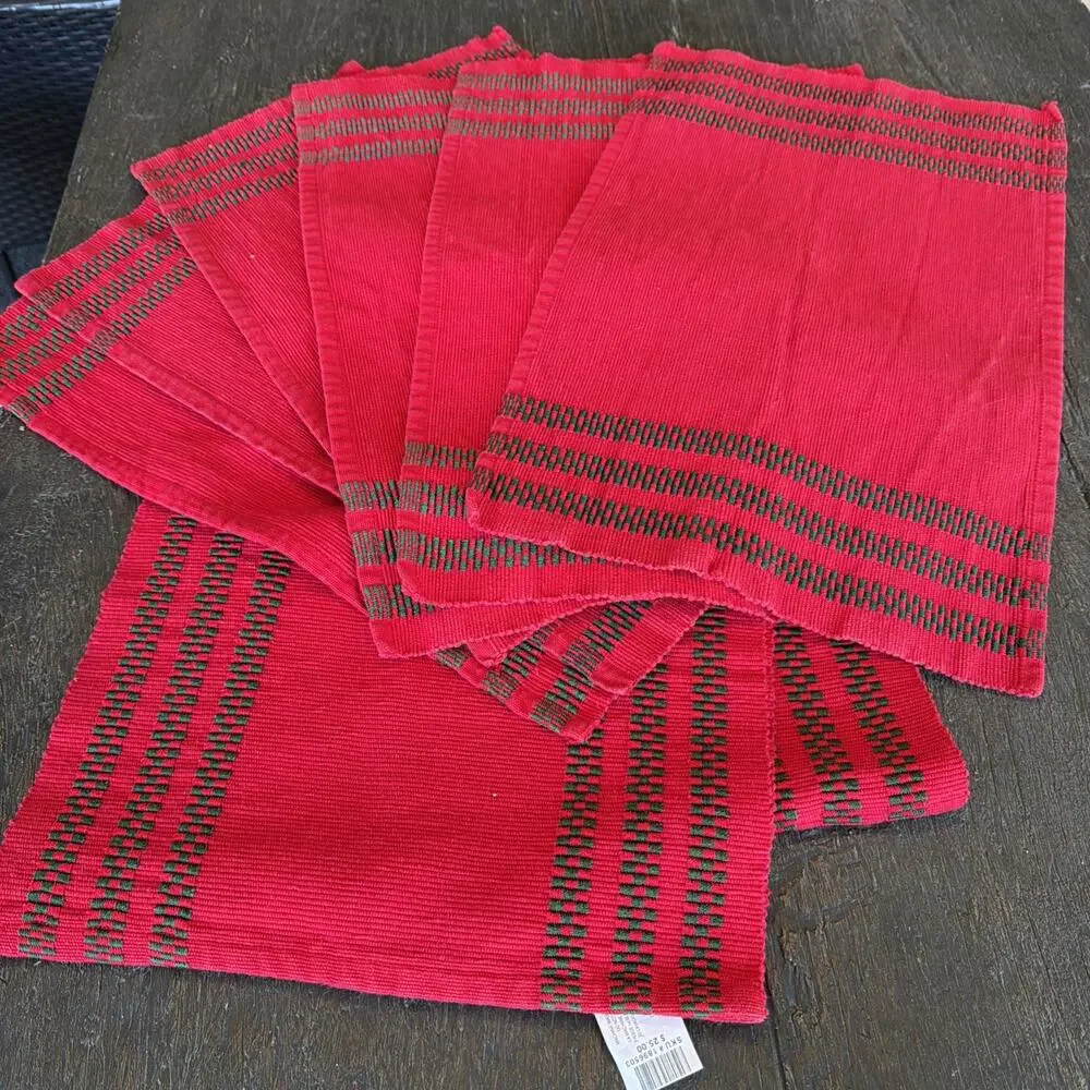 PIER 1 Set Christmas Holiday Red Check Plaid Table Runner 6 Placemats 14